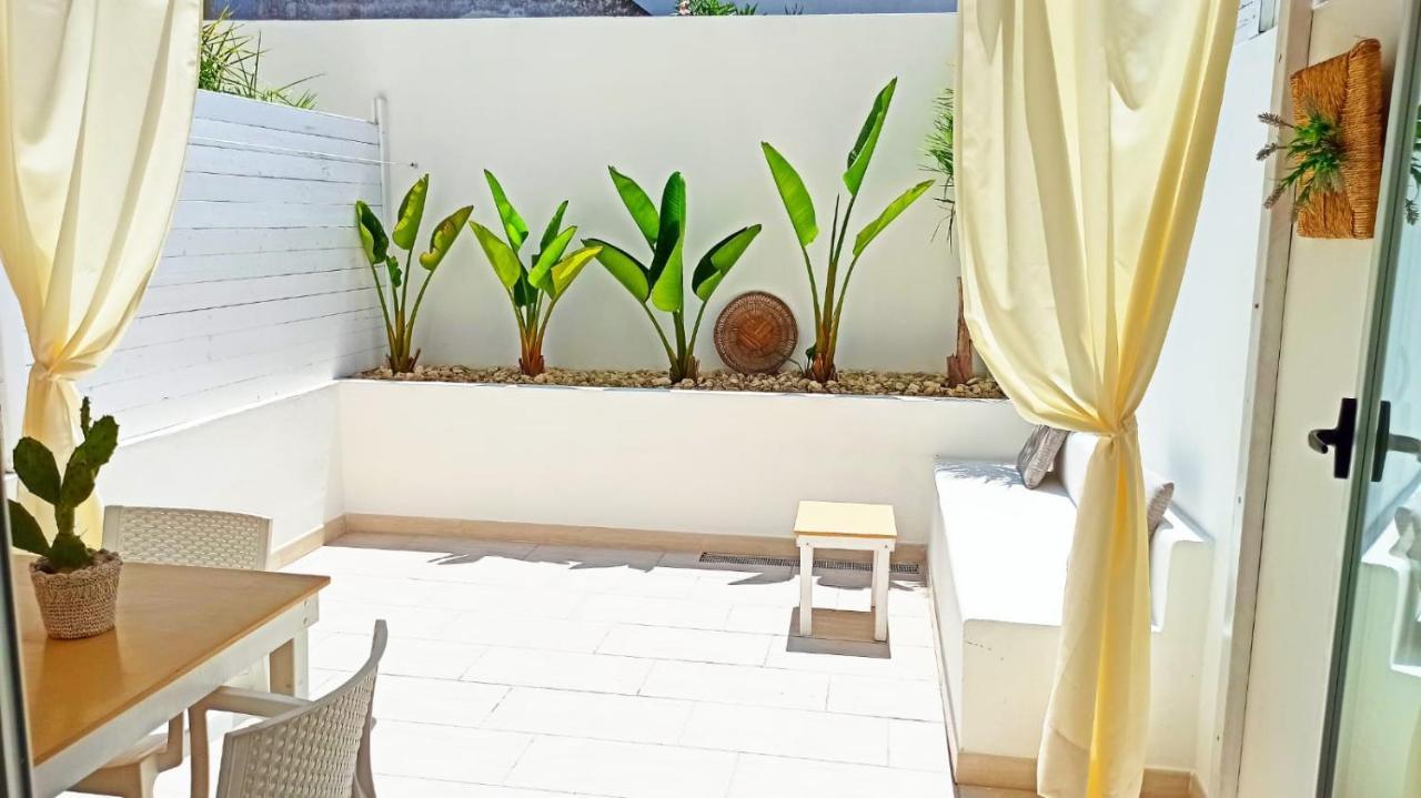 B&B Suites Via Del Mare Presicce Exterior photo